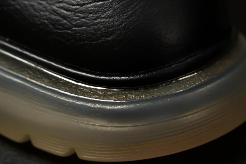 adhesives influence footwear performance